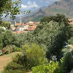 Au Pied Des Oliviers 3* קלנצאנה