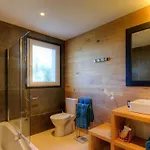 Couette-café Au Pied Des Oliviers 3*