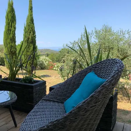 Au Pied Des Oliviers Alojamento de Acomodação e Pequeno-almoço Calenzana