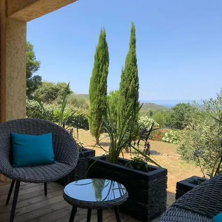 Bed & Breakfast Au Pied Des Oliviers *
