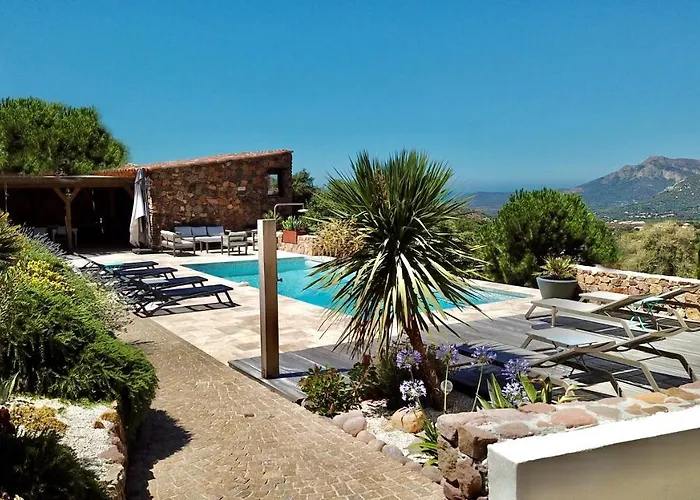 Au Pied Des Oliviers Couette-café 3*